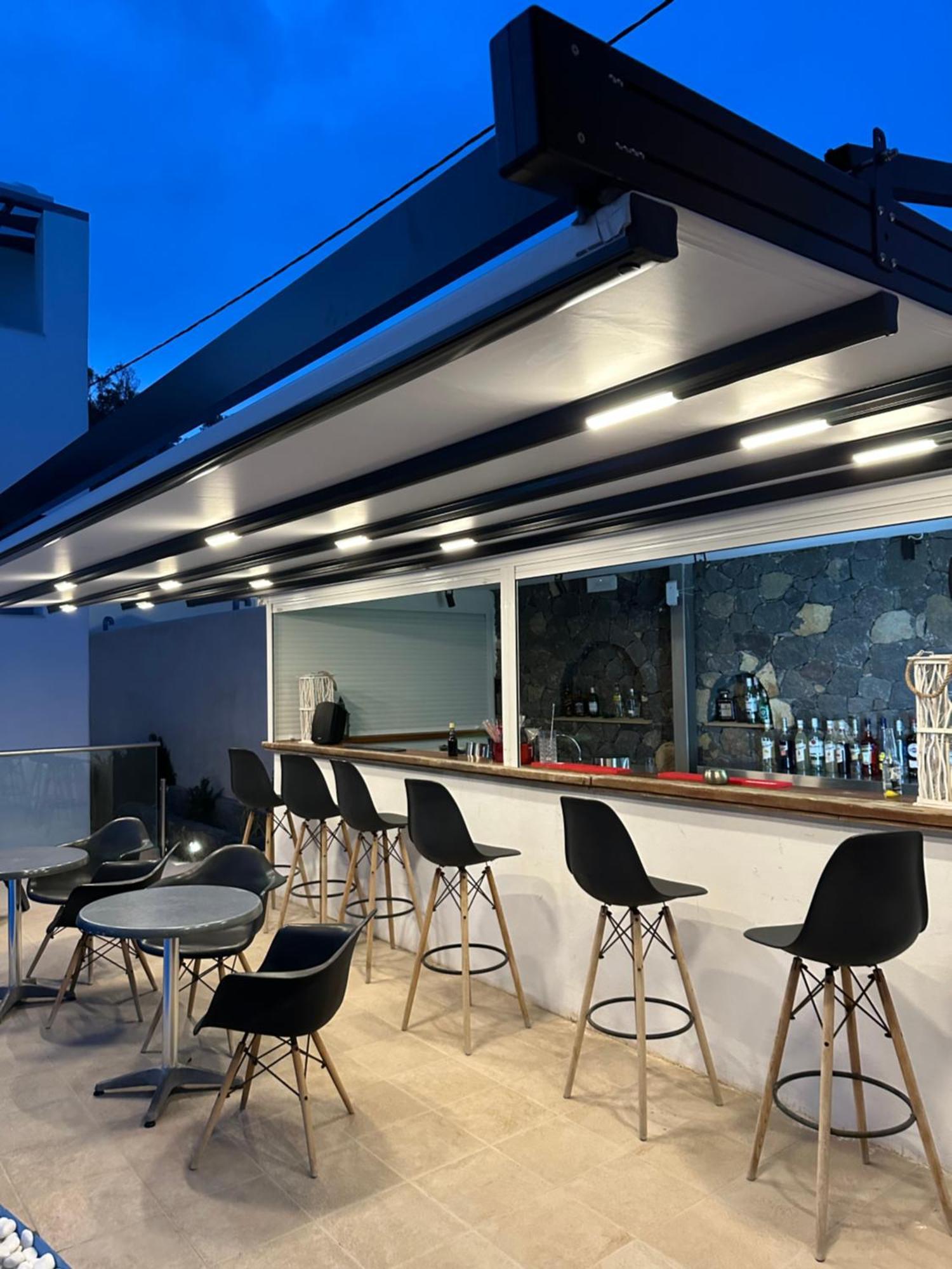 Tristhenia Aparthotel Perissa  Exterior photo