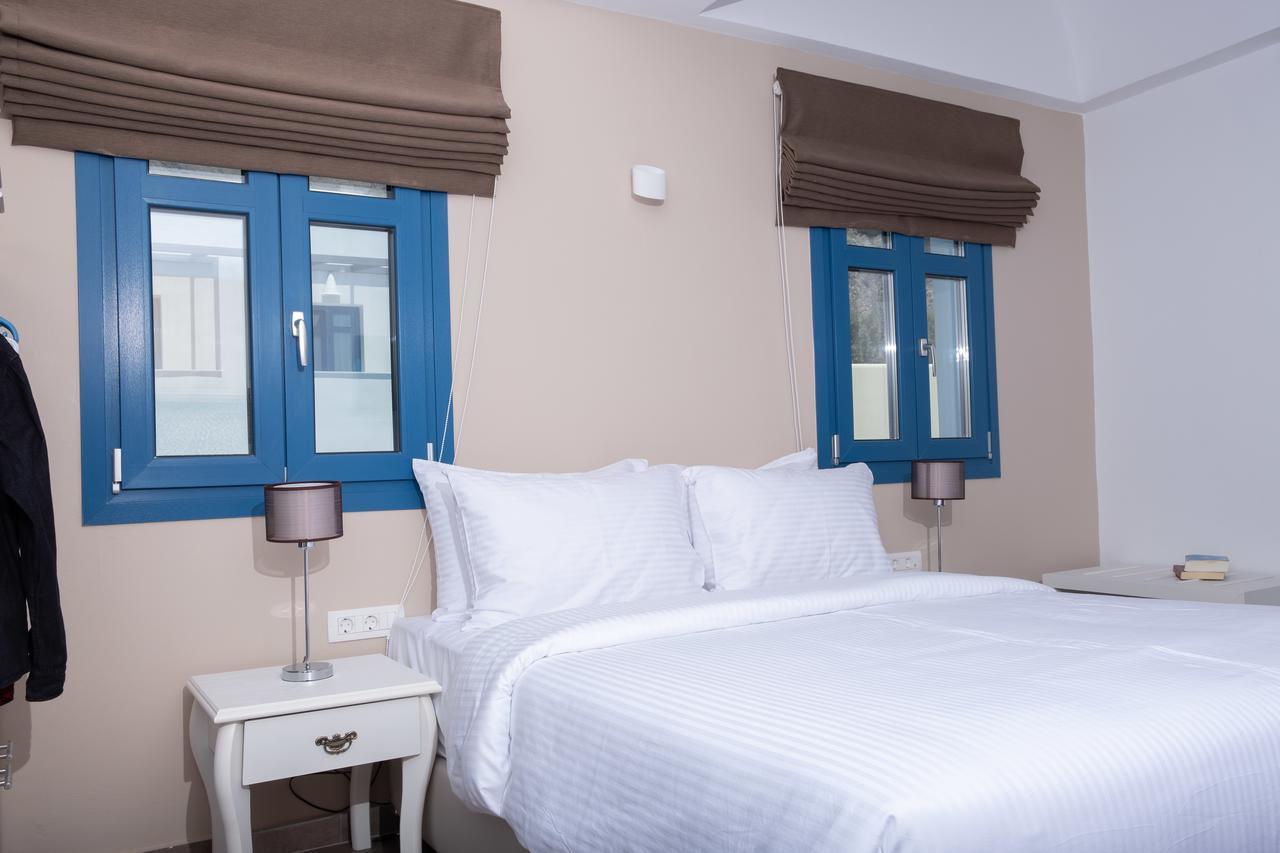 Tristhenia Aparthotel Perissa  Exterior photo