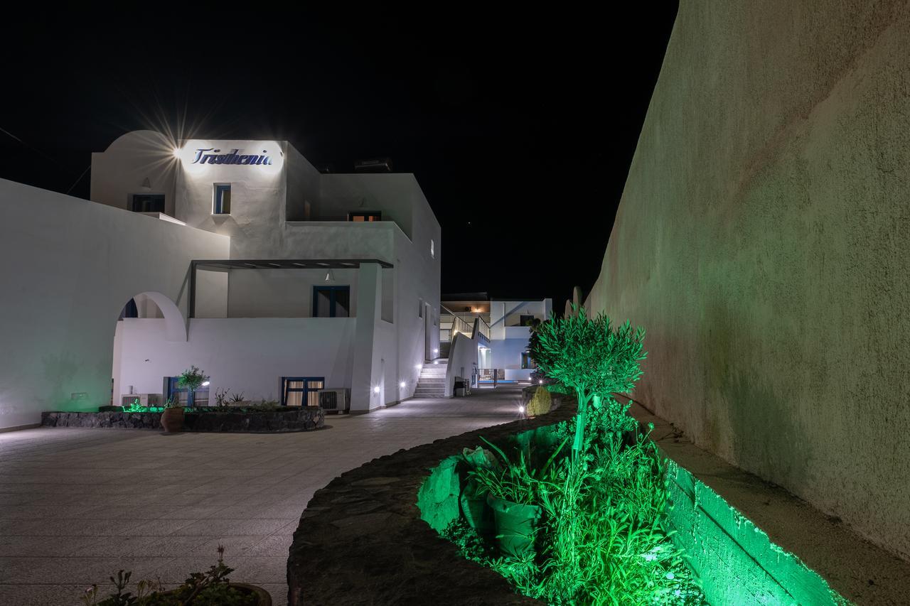 Tristhenia Aparthotel Perissa  Exterior photo