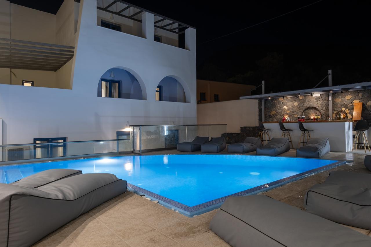 Tristhenia Aparthotel Perissa  Exterior photo